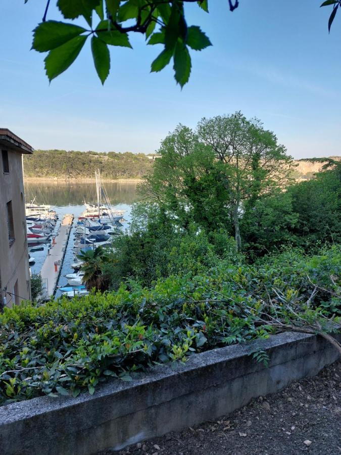 Apartman Studio Pesja Omišalj Esterno foto