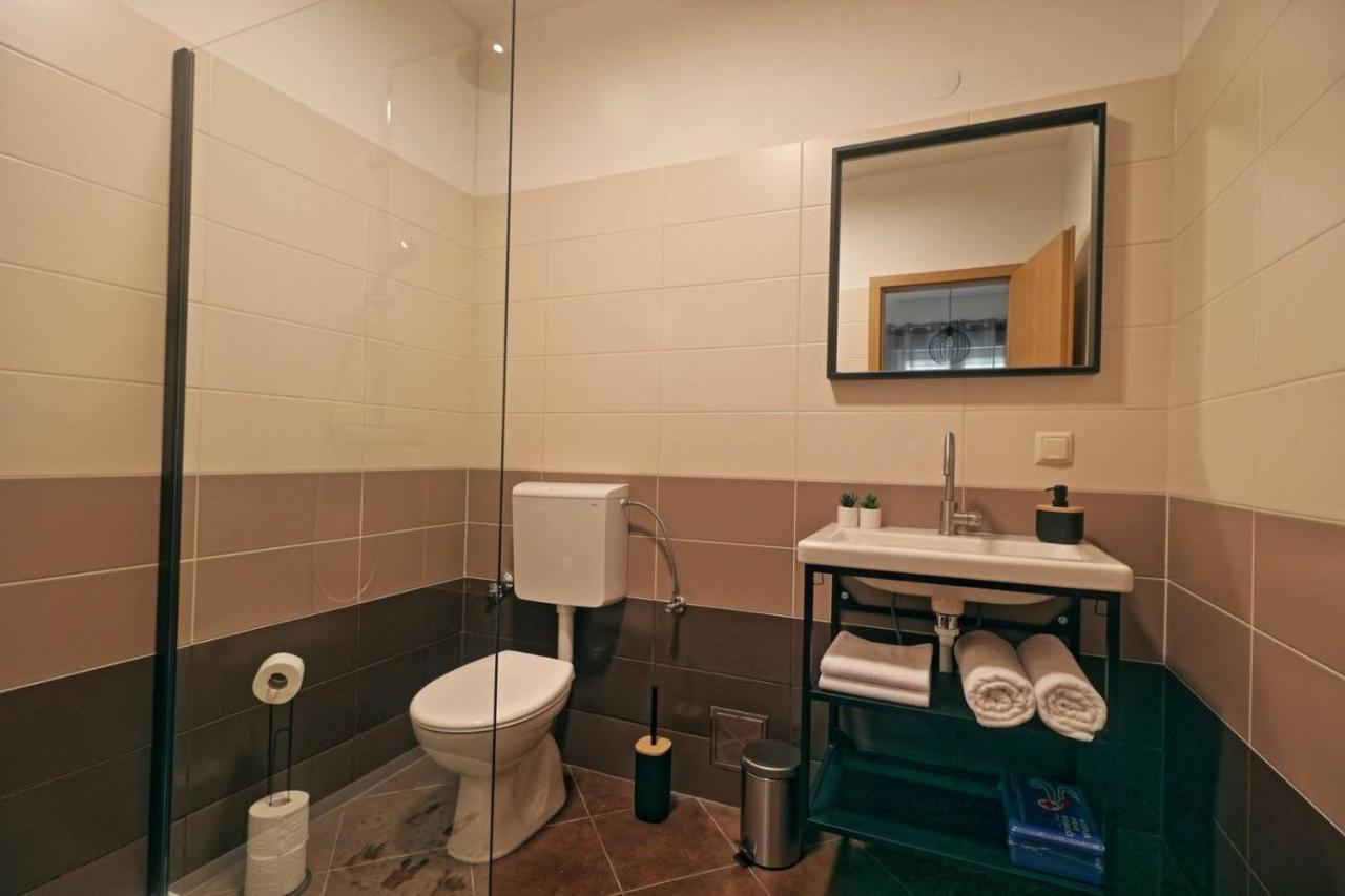 Apartman Studio Pesja Omišalj Esterno foto